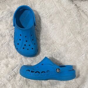 CROCS Kids‎ Vibrant Blue Water Shoes Size J 1